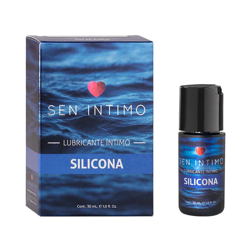 Imagen del Lubricante Íntimo de Silicona SEN ÍNTIMO de 30 ml junto a su empaque. Resalta su capacidad de proporcionar una experiencia sexual cómoda y a prueba de agua, adecuada para uso en ducha, piscina y jacuzzi.